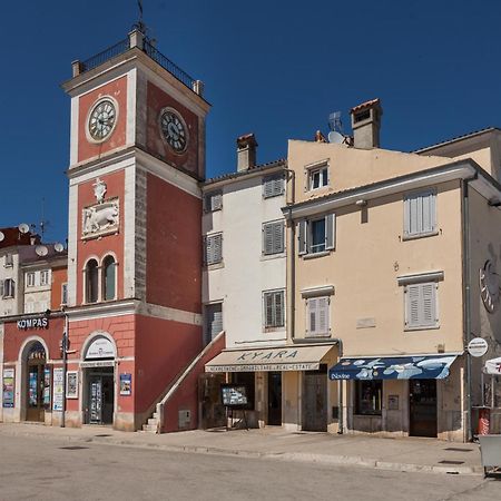 Royal Apartments Ровинь Экстерьер фото
